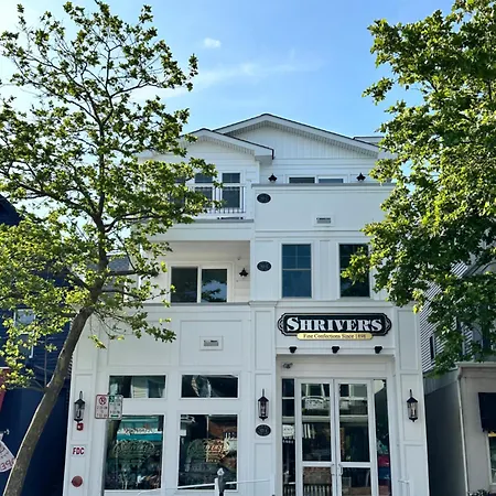 Heart Of Ocean City - Walk To Shops, Restaurants, Boardwalk And Beach!